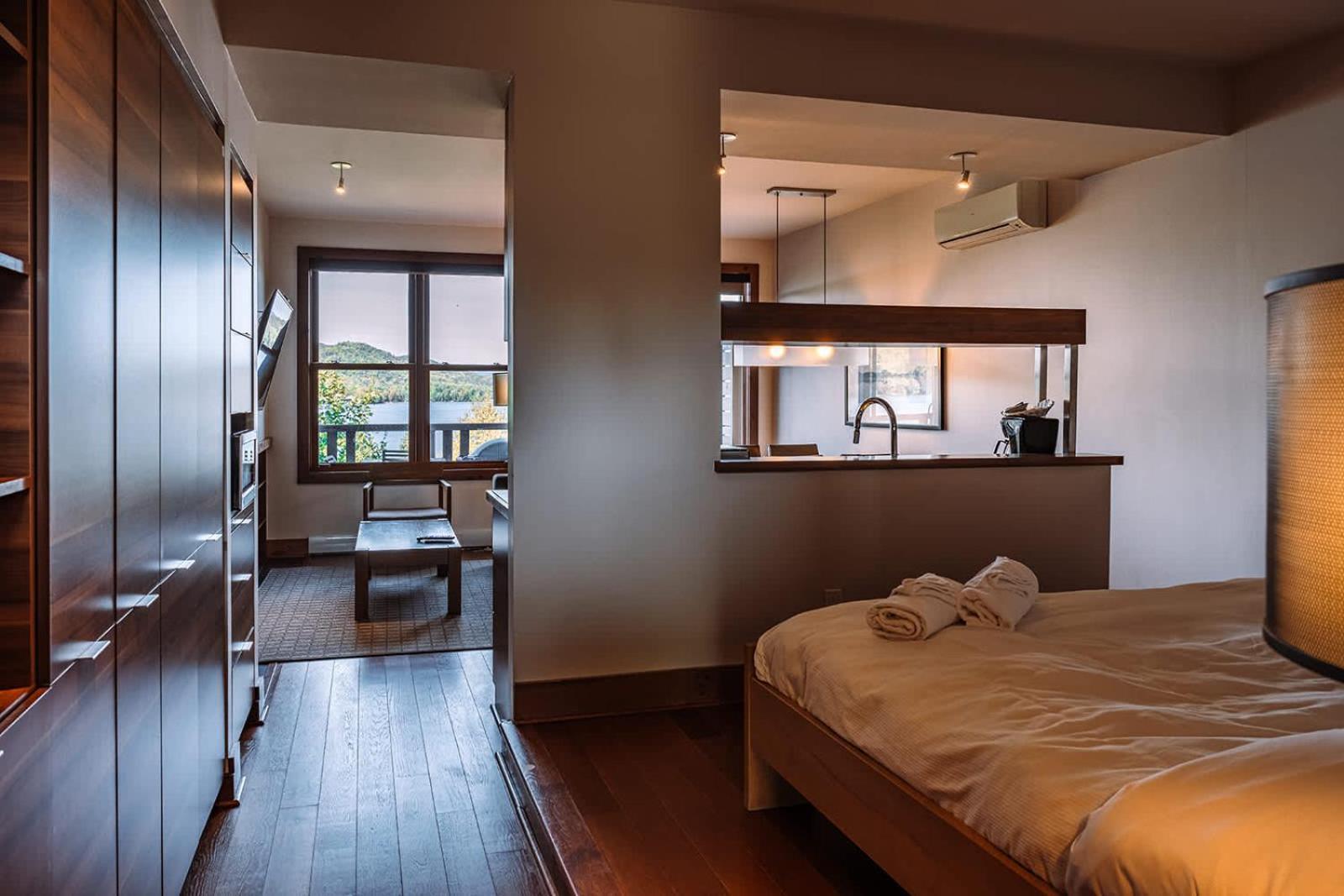 Lakefront Mountain View - Resort Loft Lac Superieur Luaran gambar
